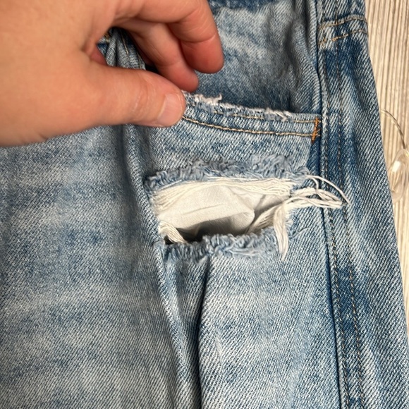 Women’s Flying Monkey High Rise Wide Leg Light wash Distressed Jeans Size 30 - Picture 4 of 7